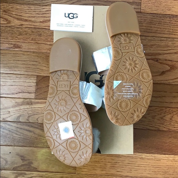 UGG Silver Hadlee Metallic - Picture 4 of 4